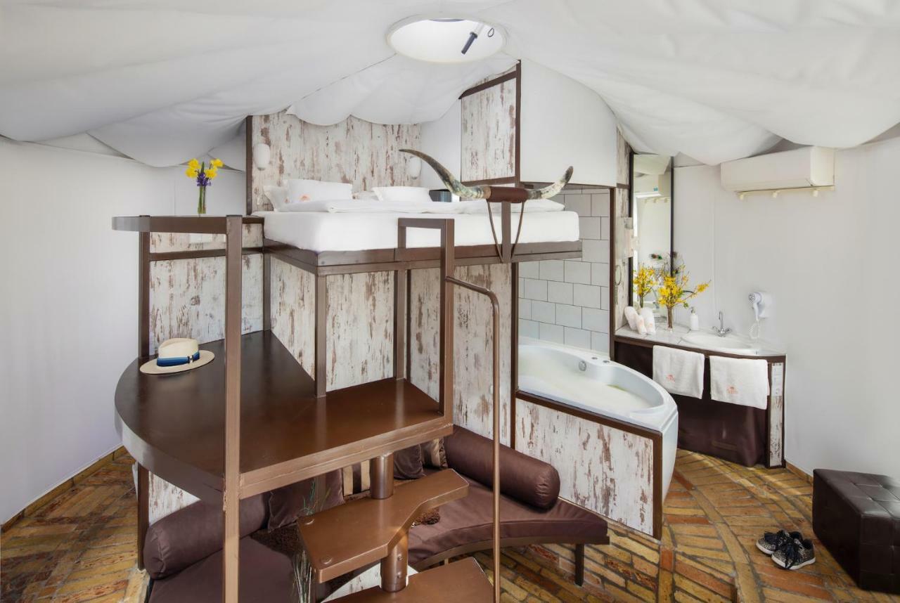 Homoki Lodge Bed & Beyond Glamping (Adults Only) Ruzsa Extérieur photo